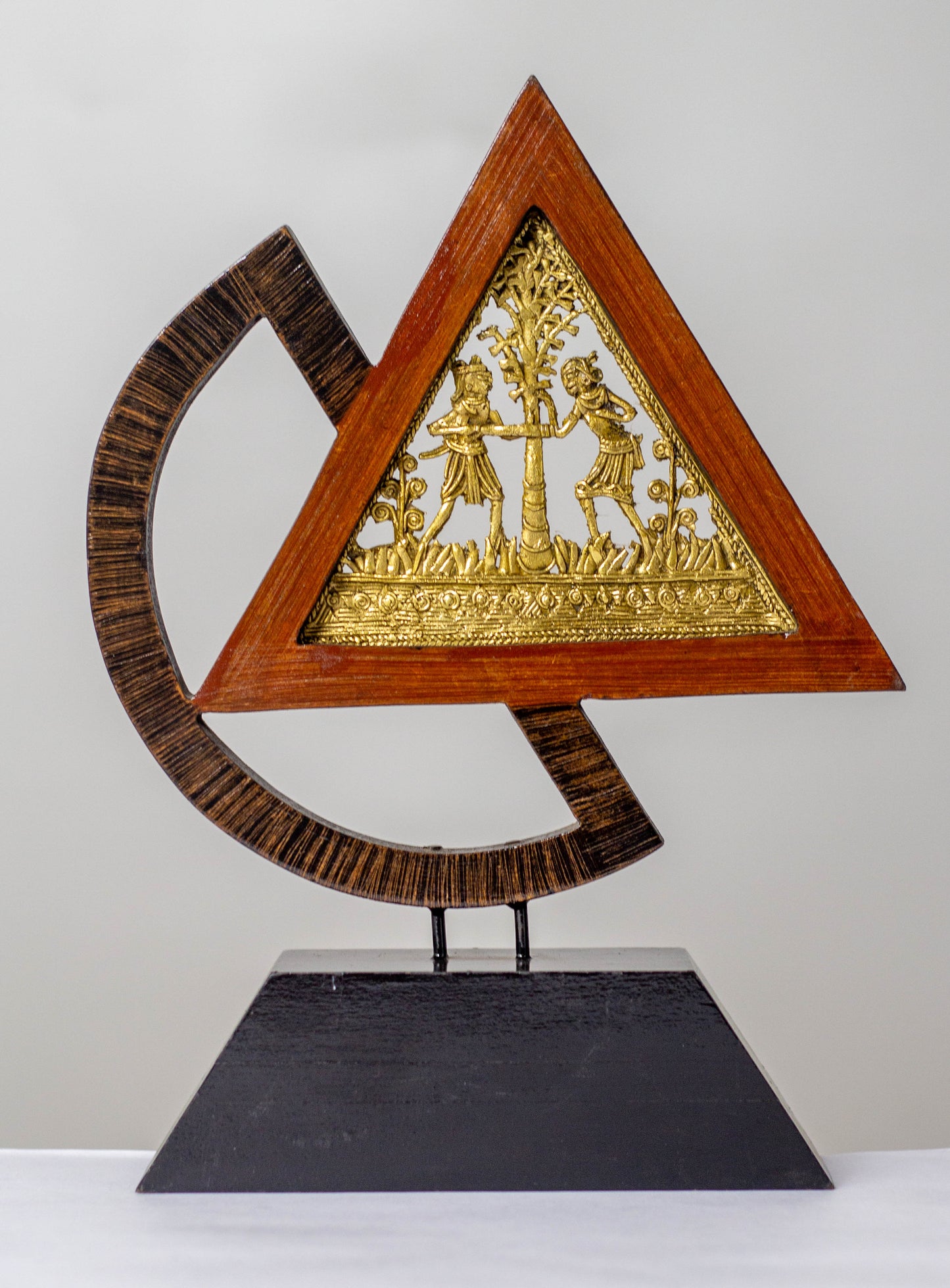 Brass Wooden Dhokra Jali Memento – Honoring Excellence with Tribal Art