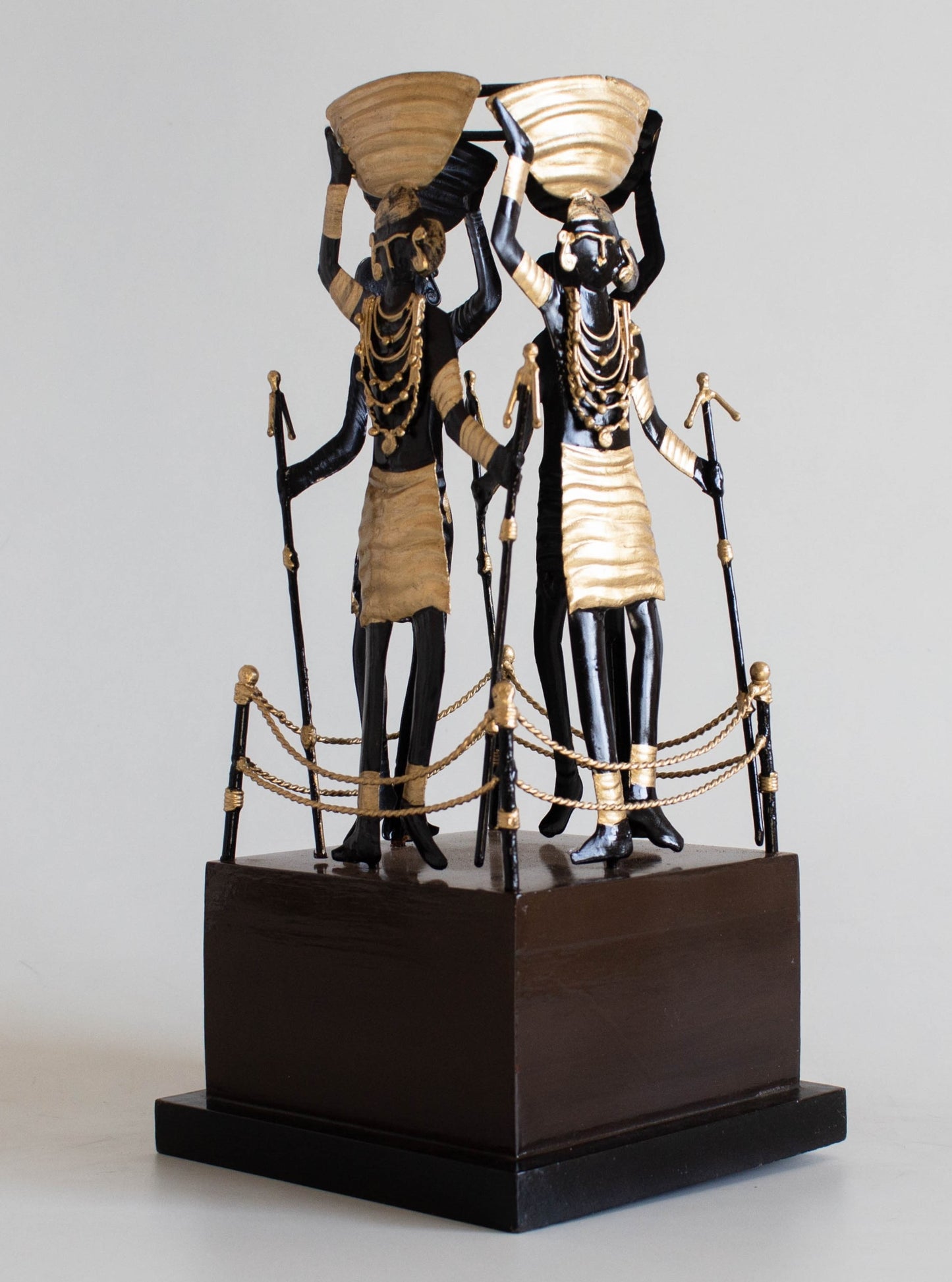 Wrought Iron 4 Tribal Lady – Jagdalpur Chowk Design Memento