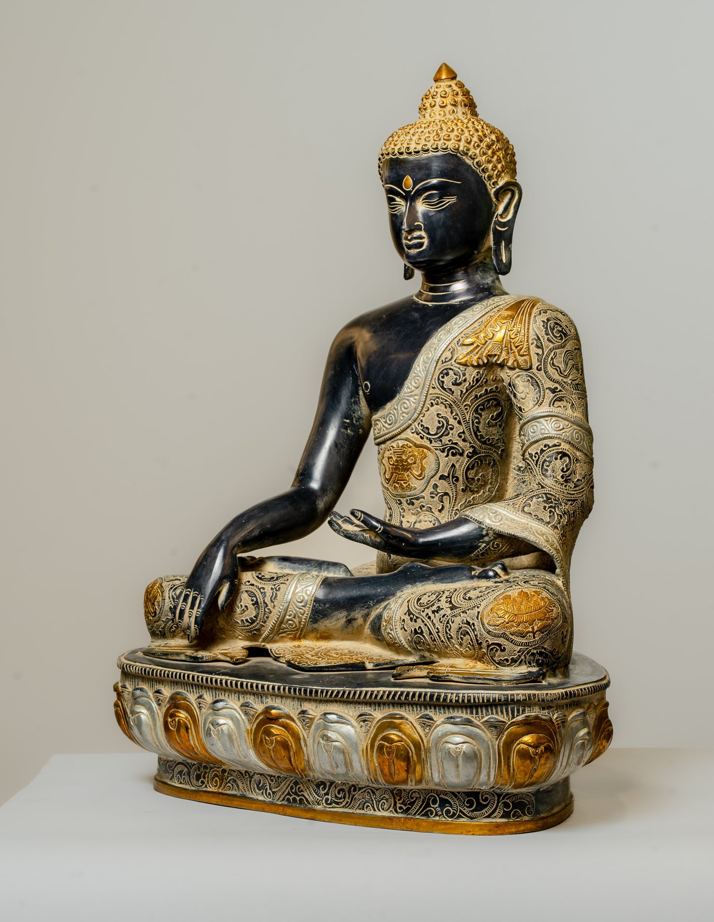 "Enlightened Buddha in Dhyana Mudra - Brass Statue with Dual-Tone Finish"